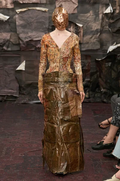 Look 20